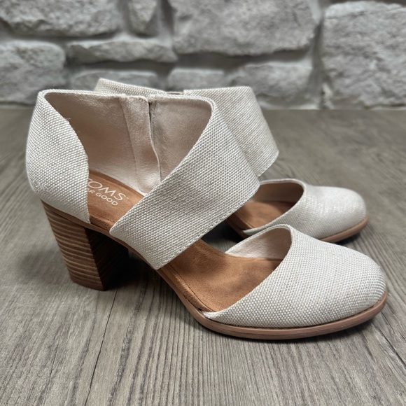 TOMS Milan Closed Toe Heel - Picture 7 of 11